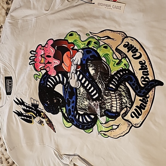 Snake and Cake Tshirt - Picture 3 of 4